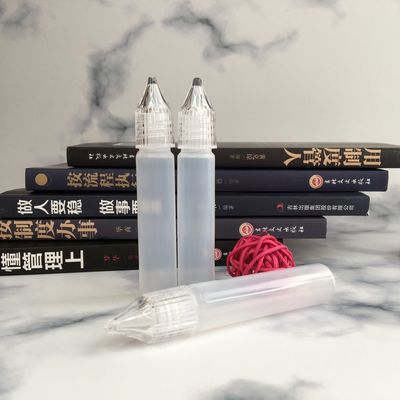 तरल पदार्थों के लिए पारदर्शी काले पीईटी छोटी बोतलें पारदर्शी तरल कंटेनर समाधानों के लिए