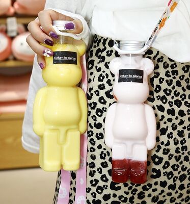 हैंडल हाँ बुलबुला चाय के जार 05 किलो क्षमता टिकाऊ सामग्री उपयुक्त वाणिज्यिक पेय परोसने के लिए एकदम सही