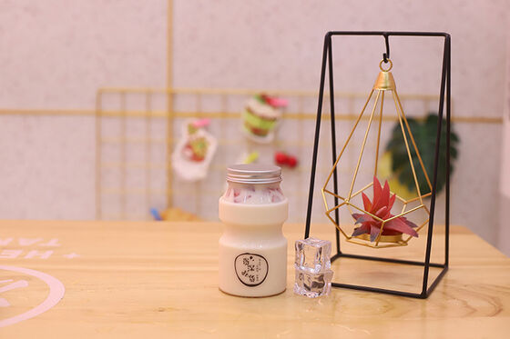 लीक प्रूफ दूध चाय की बोतलें चौकोर गोल आकार के साथ इन्सुलेशन लीक प्रतिरोध और तापमान नियंत्रण सुविधाओं की पेशकश