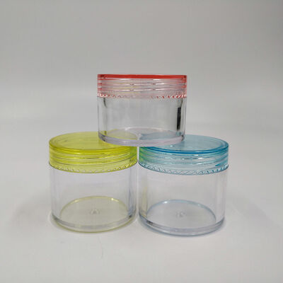 65 मिमी व्यास के प्लास्टिक जार कंटेनर 2oz 3oz 4oz 5oz 6oz 7oz 8oz क्षमता प्रदान करते हैं जिसमें पैकेजिंग के लिए डिज़ाइन किया गया दबाव संवेदनशील सील शामिल है