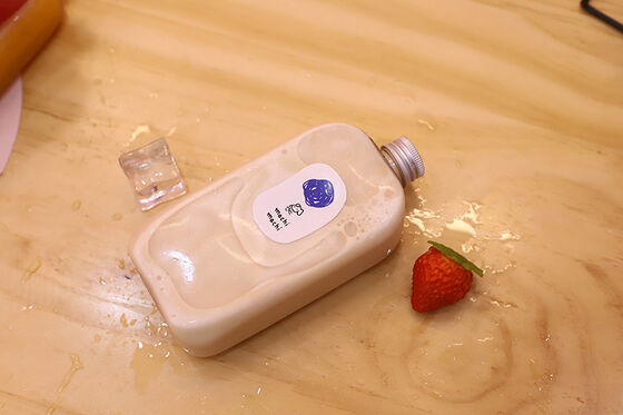 स्पष्ट प्लास्टिक बुलबुला चाय जार पारदर्शी कंटेनर जो सामग्री की पहचान करने में आसान हैं