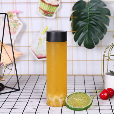 हैंडल यस मिल्क टी बोतलें 05 किग्रा स्क्रू ऑन ढक्कन लीक प्रूफ डिज़ाइन व्यावसायिक पेय पैकेजिंग और वितरण के लिए आदर्श