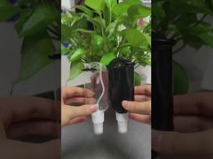 पोर्टेबल खाली प्लास्टिक पेटग कारबाइनर हुक हैंड सैनिटाइजर बोतल